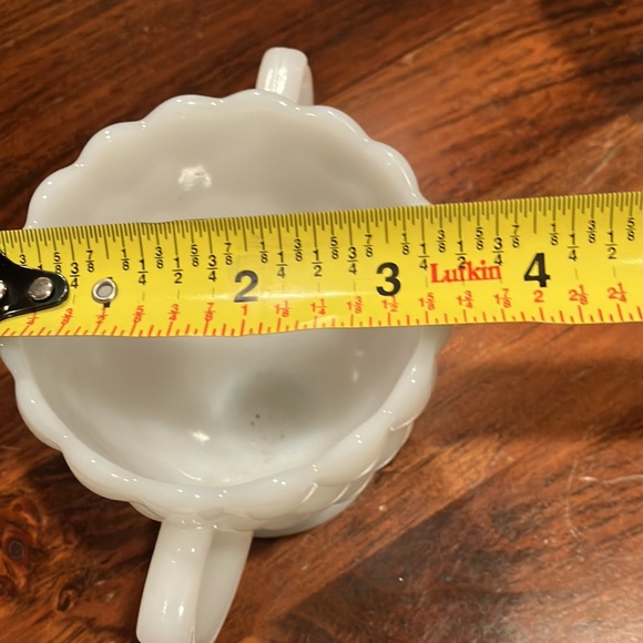 Vintage Milk glass cream & sugar set - Picture 4 of 10